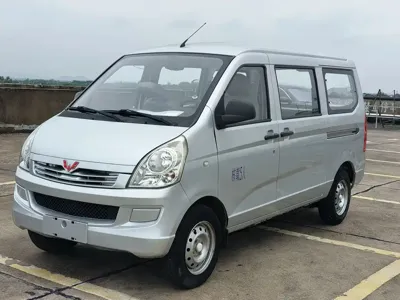 Wuling Rongguang 2018, 70000 км, за 16800 CNY