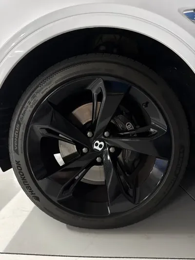 Bentley Bentayga 2018, 99638 км, за 86000000 KRW - фото 5