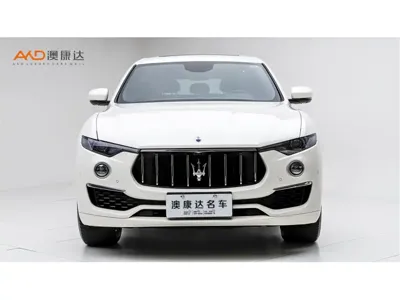 Maserati Levante 2022, 55000 км, за 298000 CNY