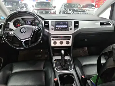 Volkswagen Golf Sportsvan 2017, 72600 км, за 49100 CNY - фото 10