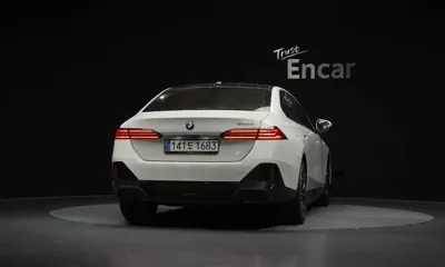 BMW 5-Series 2025, 29121 км, за 60400000 KRW