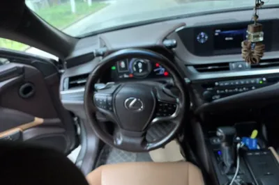 Lexus ES 2020, 144400 км, за 166822.17 CNY - фото 9