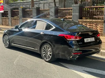 Hyundai Genesis 2016, 167117 км, за 8900000 KRW