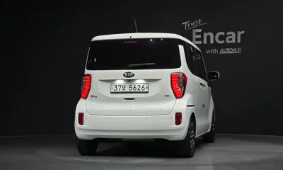 Kia Ray 2013, 124187 км, за 6500000 KRW