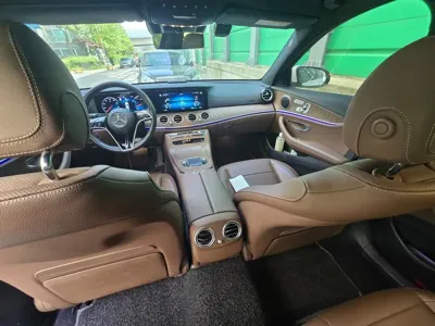 Mercedes-Benz E-Class 2021, 61500 км, за 1400000 KRW