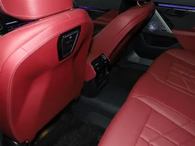 BMW i5 2025, 12800 км, за 239000 CNY - фото 25