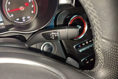 Mercedes-Benz C-Class 2017, 65500 км, за 104037.58 CNY - фото 11