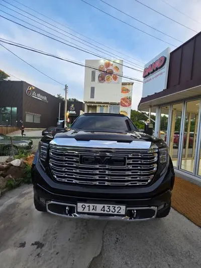GMC Sierra 2023, 28500 км, за 85000000 KRW