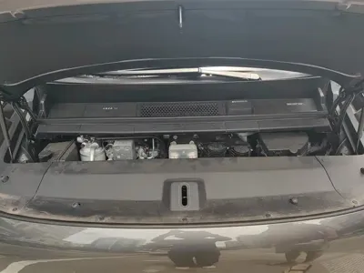Li Auto Li MEGA 2025, 14700 км, за 478000 CNY - фото 10