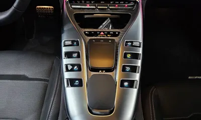 Mercedes-Benz AMG GT 2024, 10377 км, за 112000000 KRW - фото 34