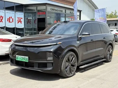 Li Auto Li L9 · 2023 год
