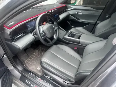 BYD Qin L 2025, 50000 км, за 90000 CNY