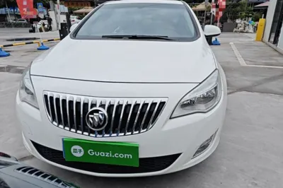 Buick GT 2014, 33800 км, за 34411.33 CNY