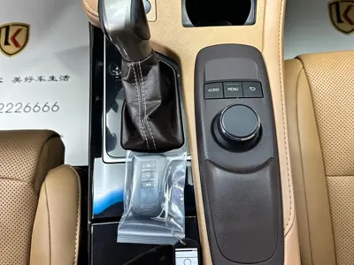Lexus ES 2018, 132000 км, за 99000 CNY - фото 15