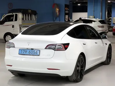 Tesla Model 3 2021, 194476 км, за 22900000 KRW