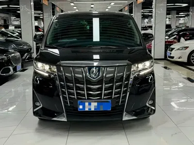 Toyota Alphard 2022, 100000 км, за 468000 CNY