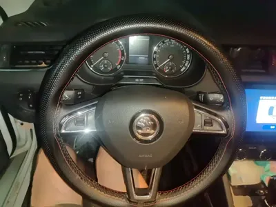 Skoda Octavia 2020, 59800 км, за 52400 CNY - фото 3
