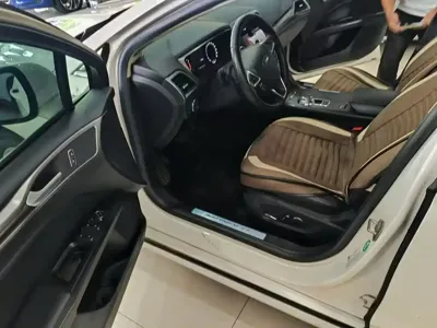 Ford Mondeo 2019, 129000 км, за 49800 CNY - фото 12