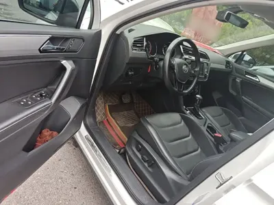 Volkswagen Tiguan L 2017, 132100 км, за 62300 CNY - фото 16