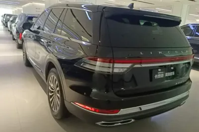 Lincoln Aviator 2023, 51300 км, за 305557.69 CNY - фото 17