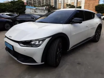 Kia EV6 · 2023 год