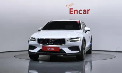 Volvo V60 2019, 189630 км, за 17900000 KRW