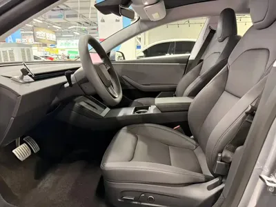 Tesla Model 3 2026, 3000 км, за 236800 CNY