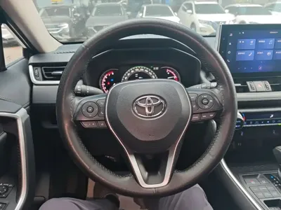 Toyota RAV4 2023, 26300 км, за 128100 CNY - фото 11