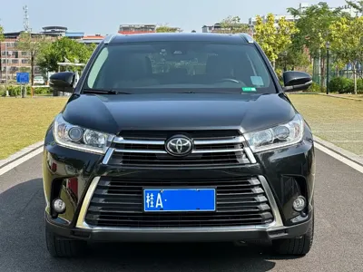 Toyota Highlander 2021, 78000 км, за 155000 CNY