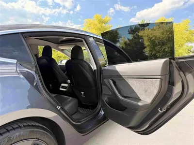 Tesla Model 3 2020, 34000 км, за 119800 CNY - фото 14