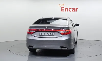 Hyundai Grandeur 2014, 137473 км, за 8000000 KRW