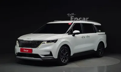 Kia Canival · 2023 год