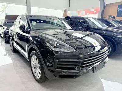 Porsche Cayenne 2018, 66000 км, за 290100 CNY - фото 3