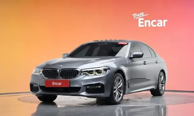 BMW 5-Series · 2017 год