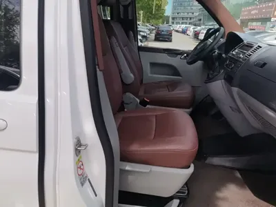 Volkswagen Caravelle 2015, 123600 км, за 77900 CNY - фото 25