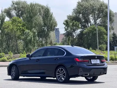 BMW 3 Series 2023, 37000 км, за 219899 CNY