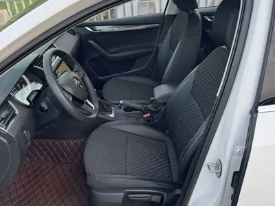 Skoda Octavia 2020, 110800 км, за 65100 CNY - фото 12