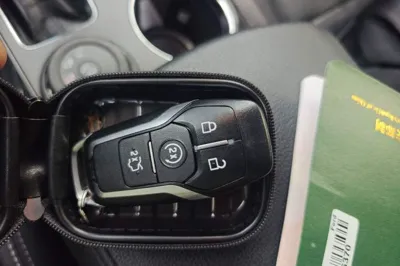 Ford Explorer 2017, 101000 км, за 90635.34 CNY - фото 20