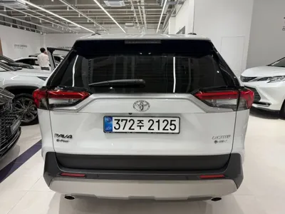 Toyota RAV4 2025, 2497 км, за 47500000 KRW - фото 4