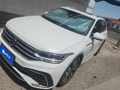 Volkswagen Tiguan L 2023, 23400 км, за 133500 CNY - фото 1