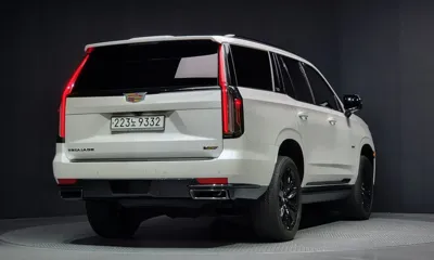 Cadillac Escalade 2023, 65875 км, за 88000000 KRW - фото 2