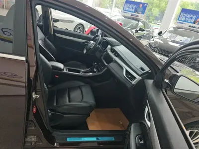 Geely Emgrand 2018, 48700 км, за 29700 CNY - фото 8