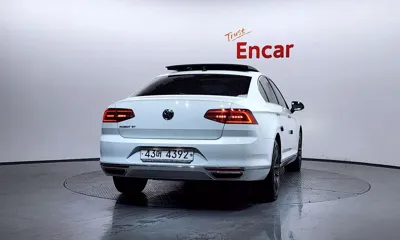 Volkswagen Passat 2018, 120882 км, за 30000000 KRW