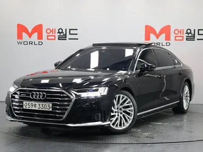 Audi A8 · 2020 год