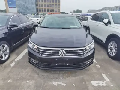 Volkswagen Passat 2019, 137000 км, за 48300 CNY