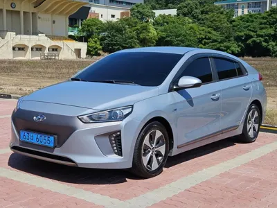 Hyundai Ioniq · 2018 год