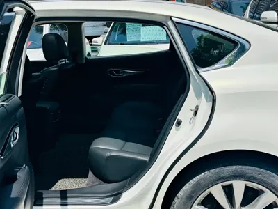 Infiniti Q70 2015, 60000 км, за 73800 CNY - фото 9