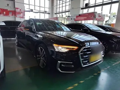 Audi A6L 2024, 40800 км, за 236800 CNY
