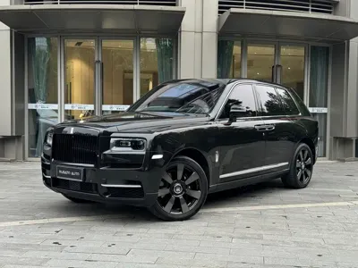 Rolls-Royce Cullinan · 2020 год