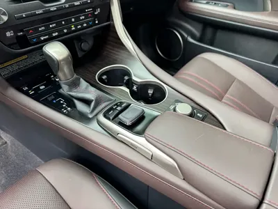 Lexus RX 2017, 70000 км, за 196000 CNY - фото 13